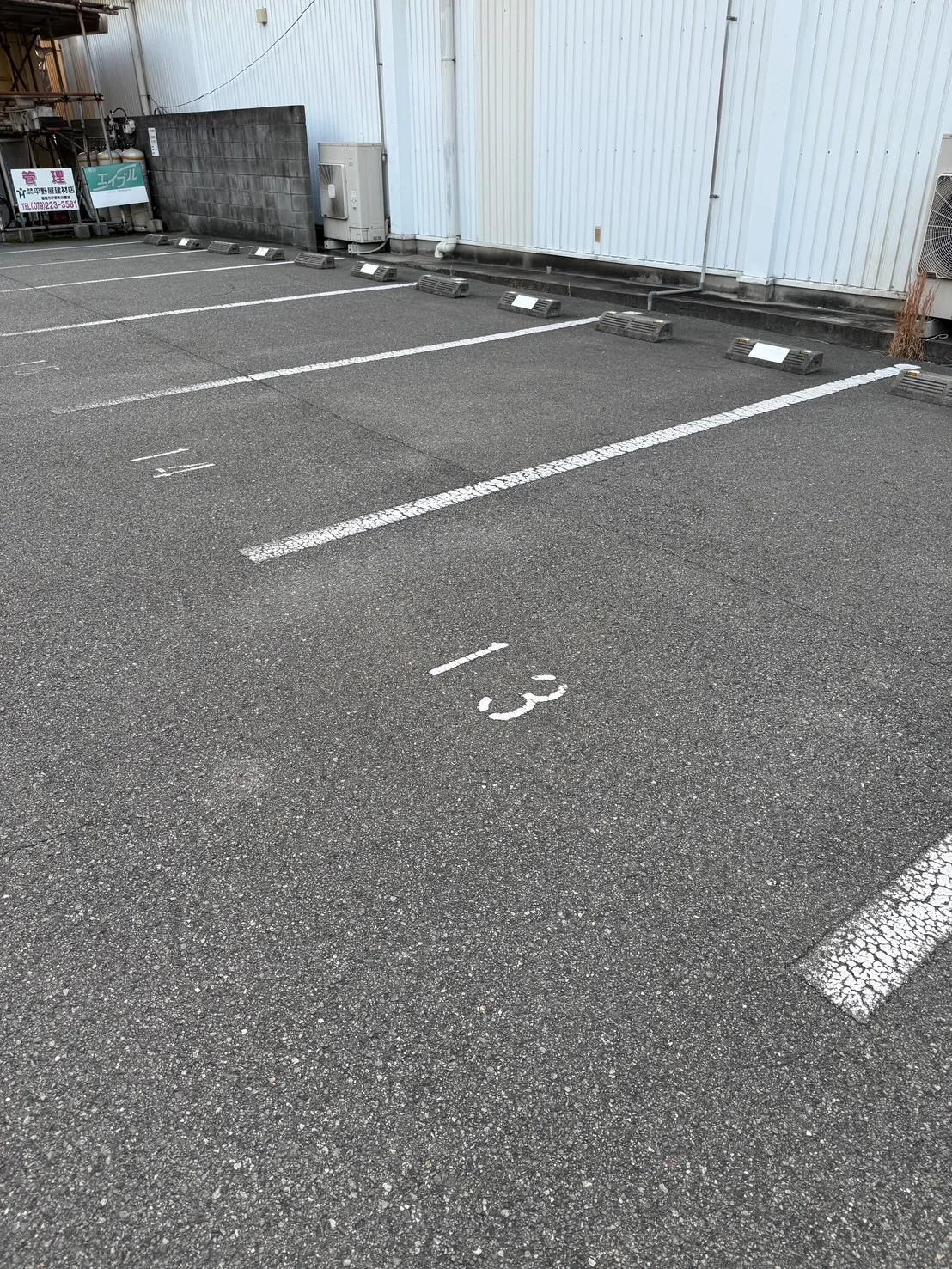 駐車場（建物北側 No.13〜17）の場所